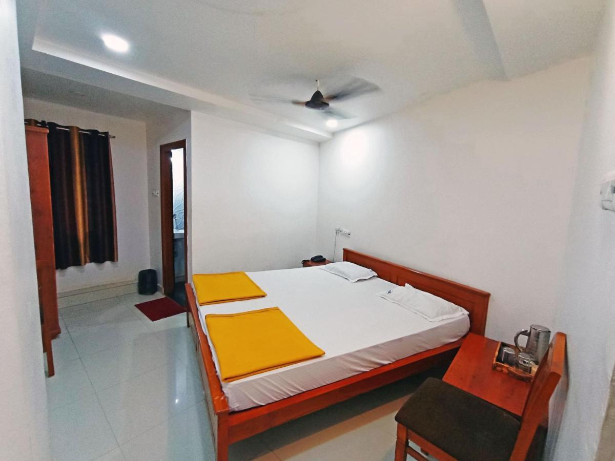 Staymaker Shri Shakti Residency Hubli Ngoại thất bức ảnh