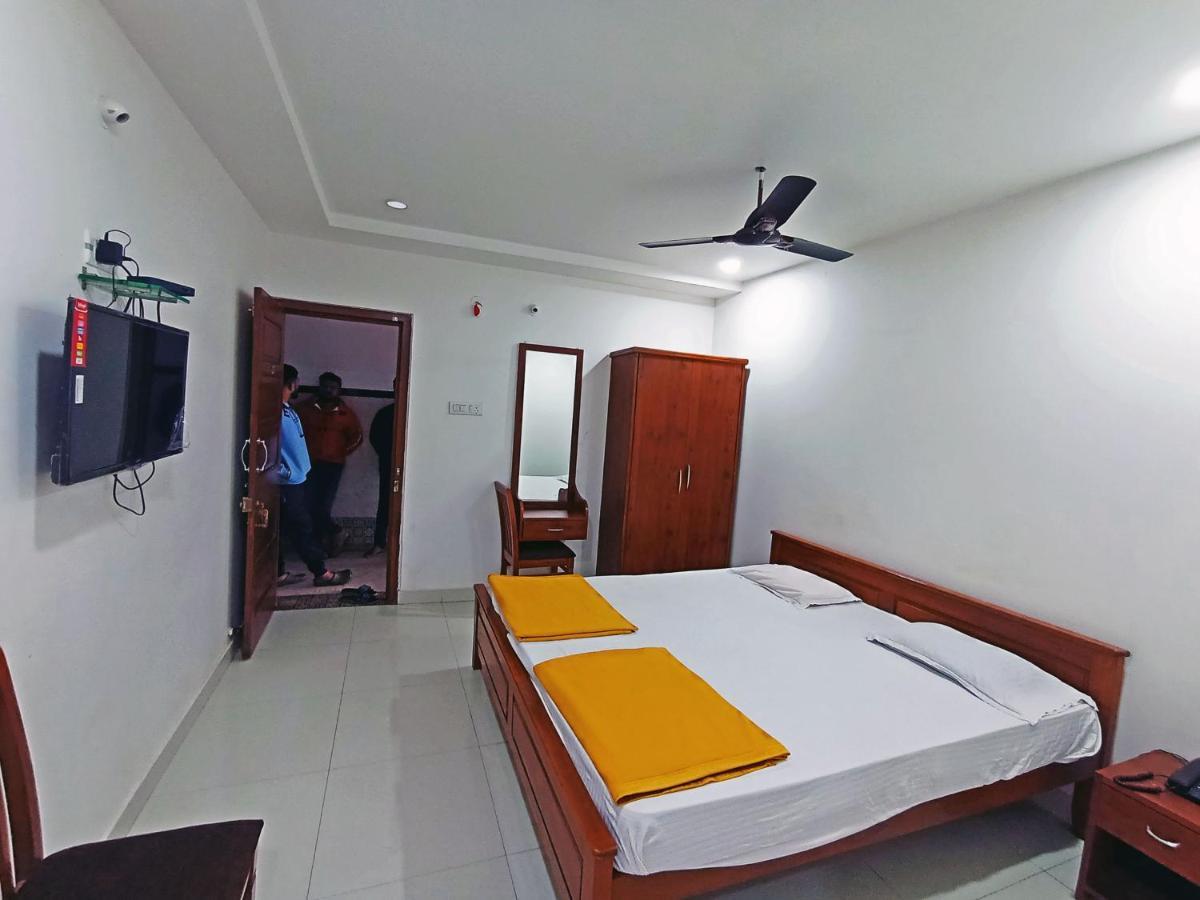 Staymaker Shri Shakti Residency Hubli Ngoại thất bức ảnh