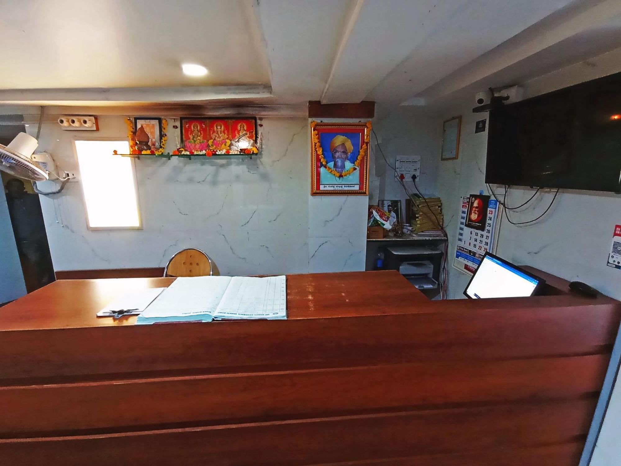 Staymaker Shri Shakti Residency Hubli Ngoại thất bức ảnh
