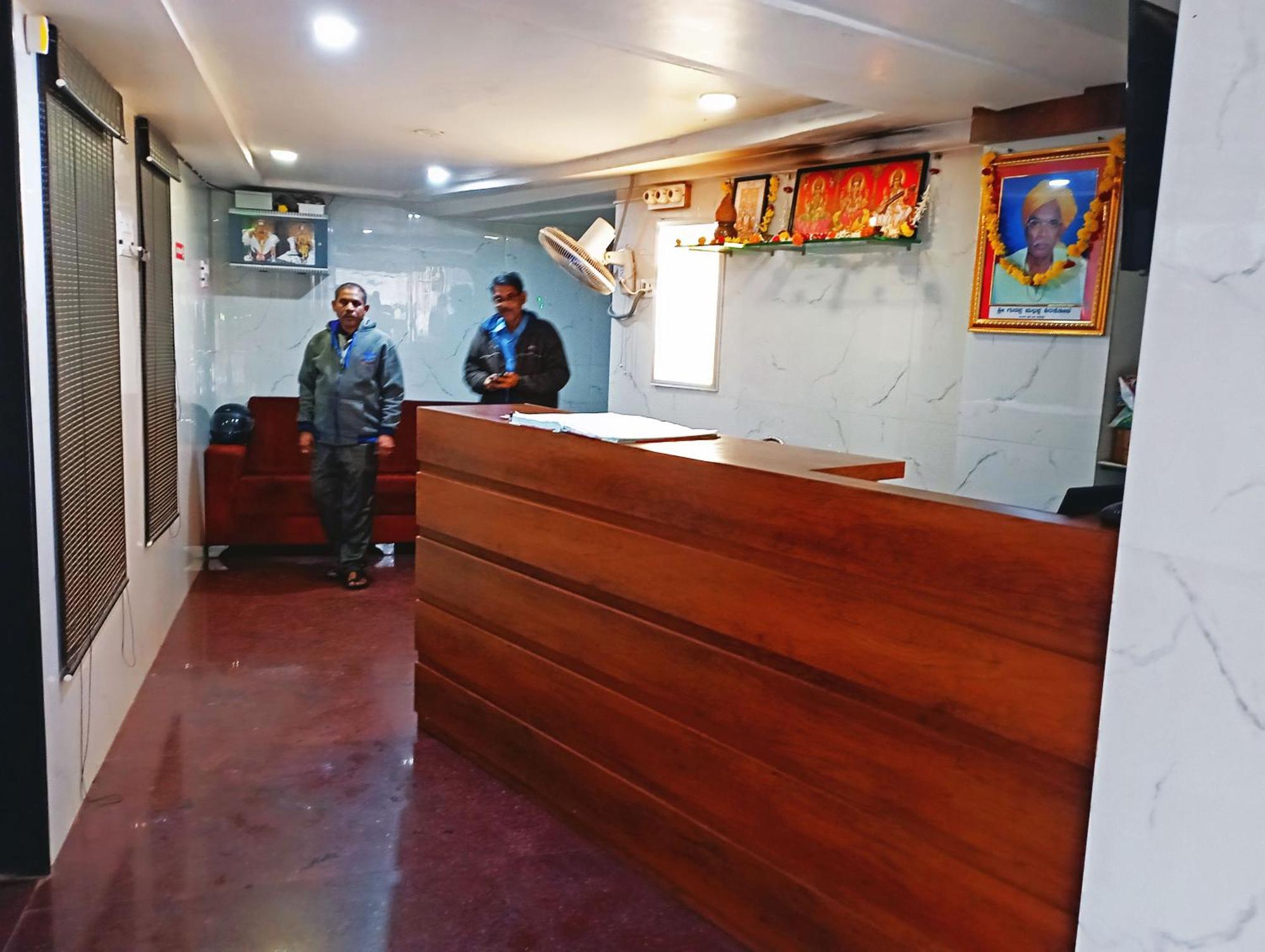 Staymaker Shri Shakti Residency Hubli Ngoại thất bức ảnh
